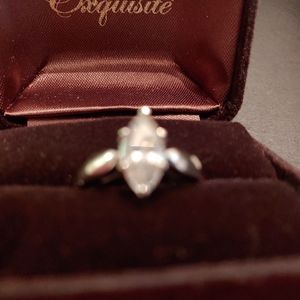 White gold solitaire ring